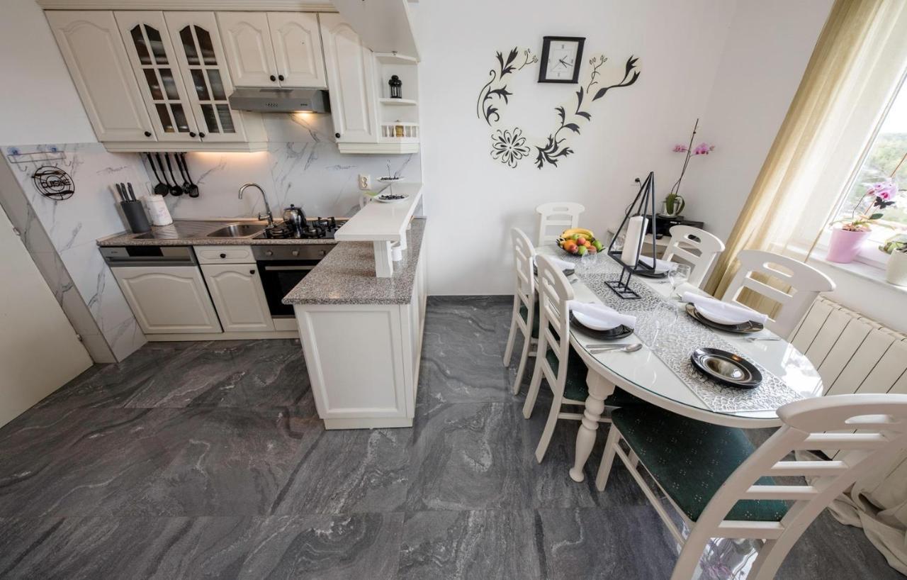 Apartment Dominik 2874 Palit Dış mekan fotoğraf